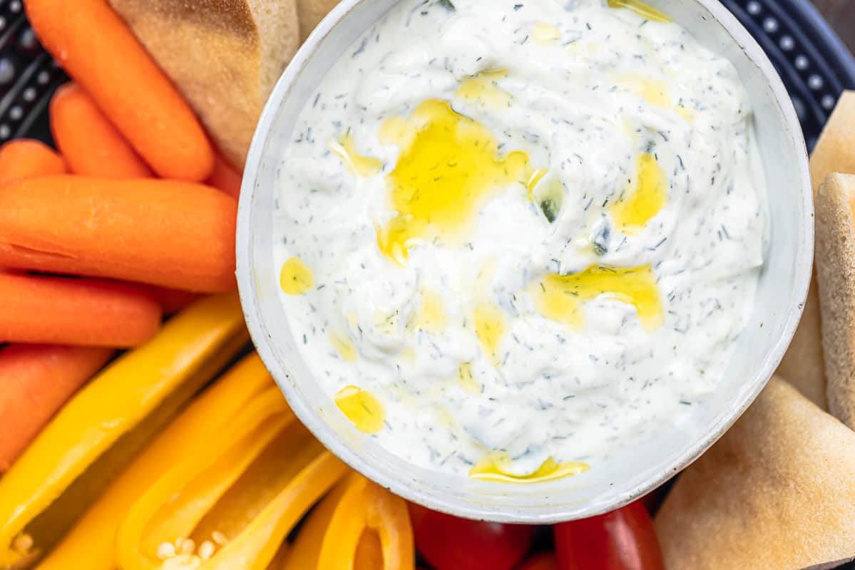 Recreate Authentic Greek Tzatziki: Taverna Secrets Revealed